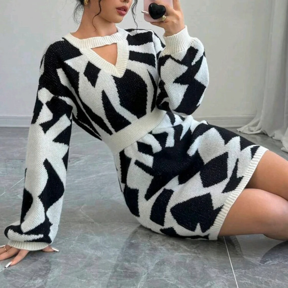 Dresses & Skirts - Women's Autumn/Winter Geometric Hollow-Out Bodycon Sweater Dress